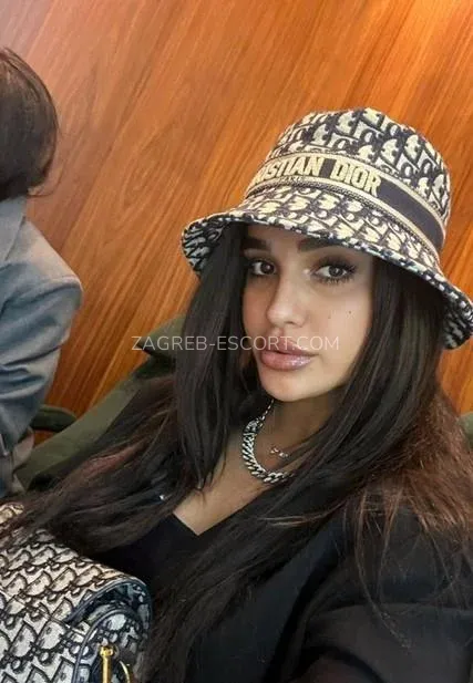 Zagreb Escort djevojka Italia fotografija 3