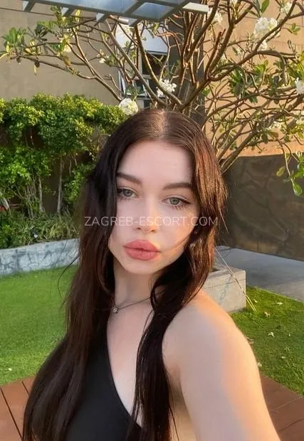 Escort djevojka Camryn - Zagreb